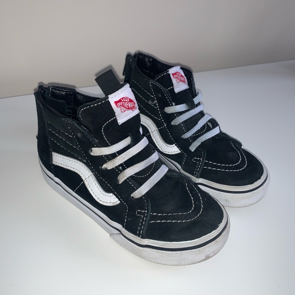 High Top Classic Vans Zipper Back